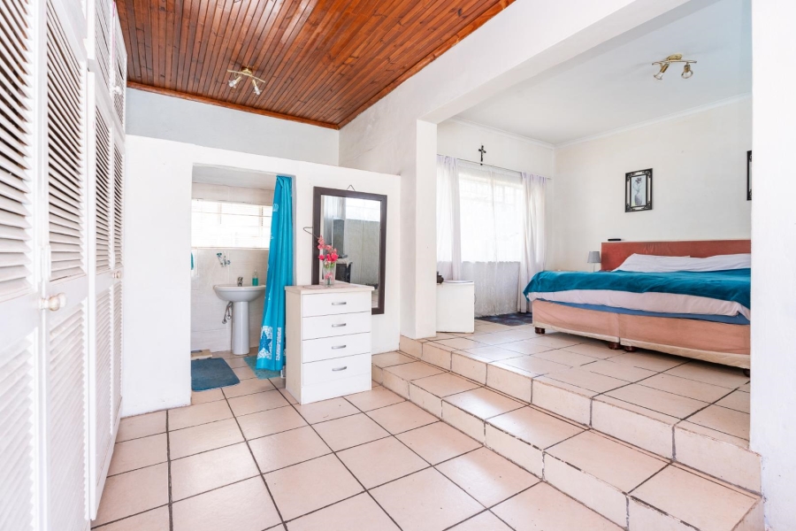 4 Bedroom Property for Sale in Rugby Western Cape